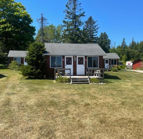 汽车旅馆  Firehouse Inn