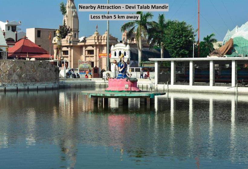 Oyo 77316 Motel Moon Light