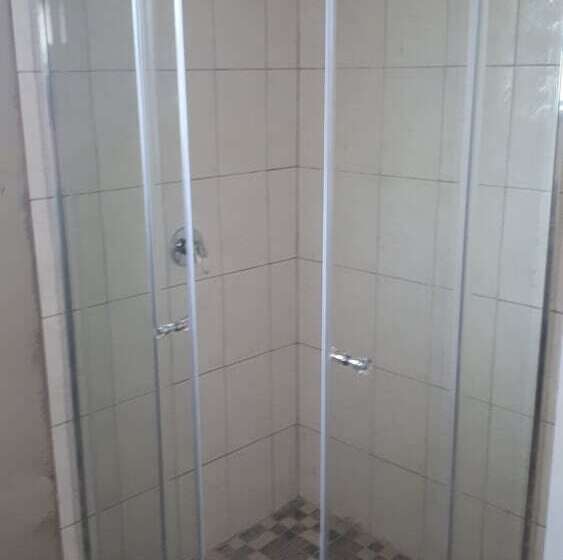 Пансион C Land Guest House Meyerton