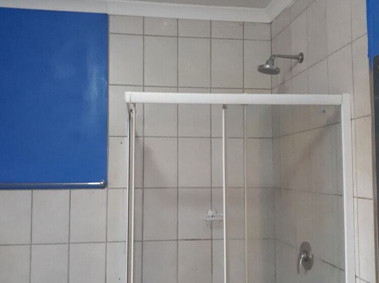 Пансион C Land Guest House Meyerton