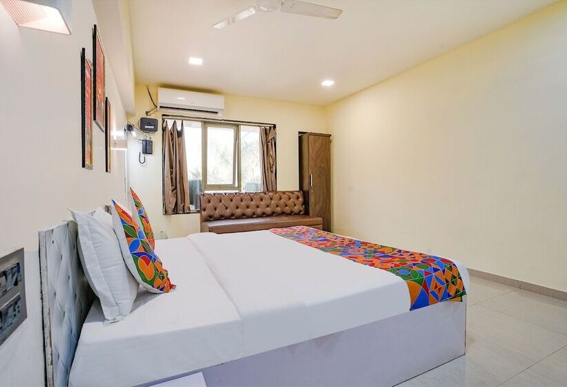 פנסיון Fabexpress White House   Nr Midc Khargar