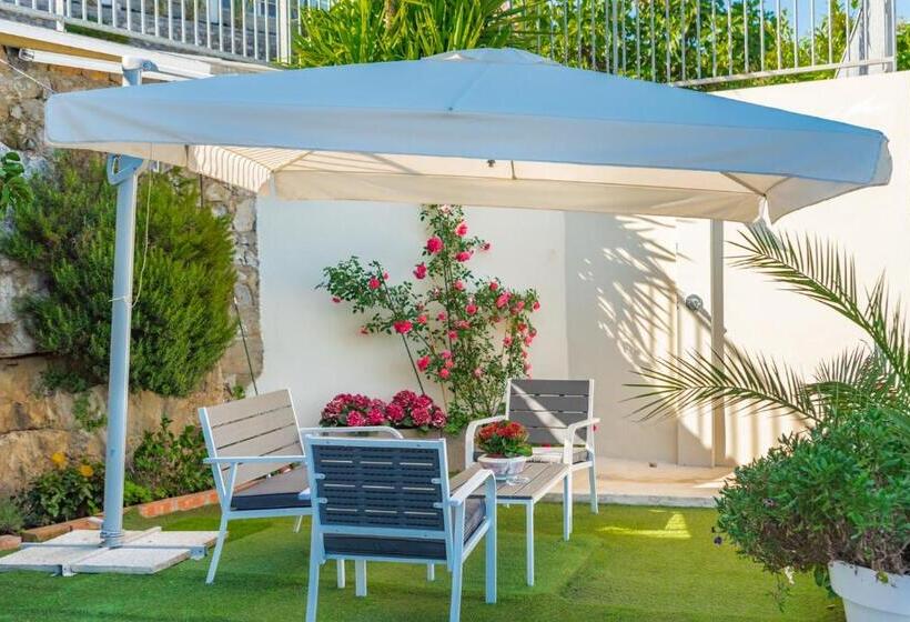 پانسیون Luxury Dreams