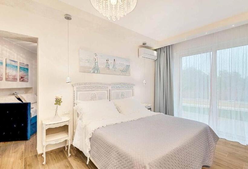 پانسیون Luxury Dreams