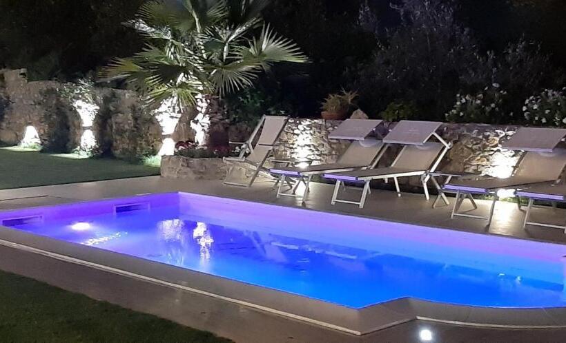 پانسیون Luxury Dreams