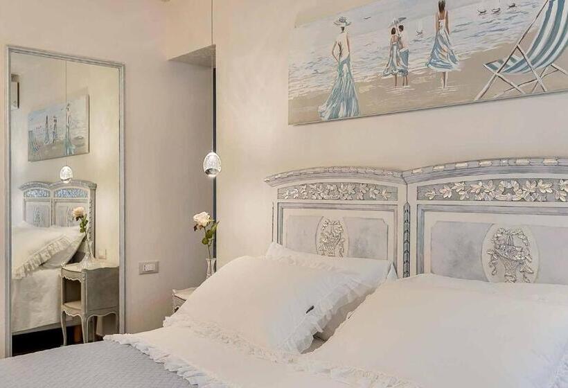 پانسیون Luxury Dreams