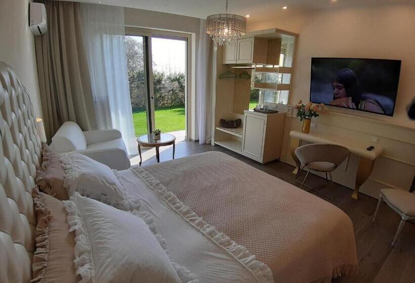 پانسیون Luxury Dreams