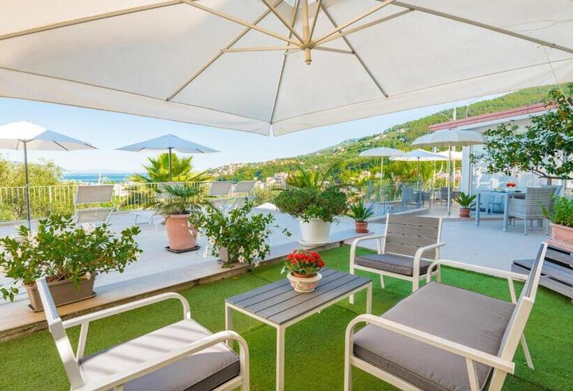 پانسیون Luxury Dreams