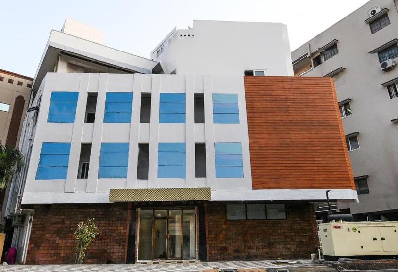 פנסיון Oyo 77206 Thamarai Resort