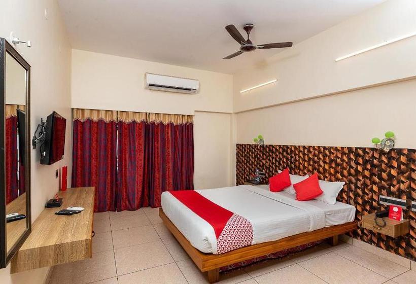 Pensão Oyo 77206 Thamarai Resort