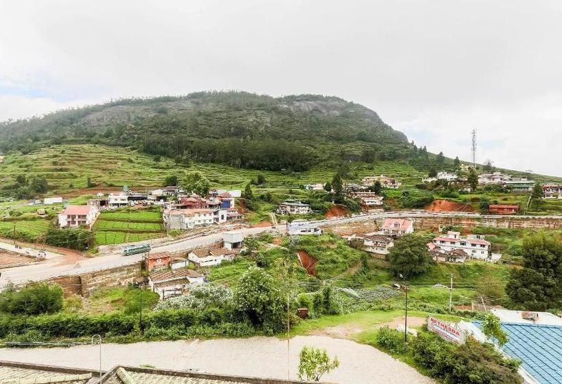 膳宿费 Oyo 77660 Tharavad Dream Home