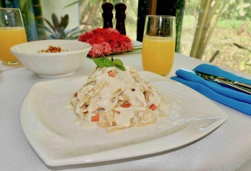 پانسیون Zero Degree Residence