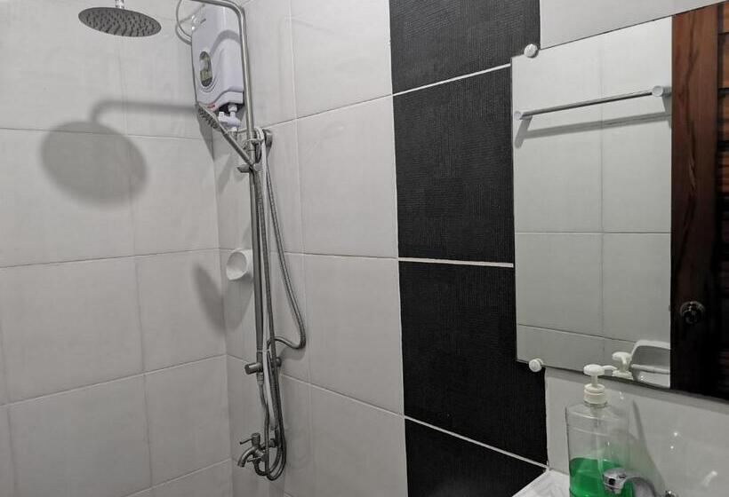 Reddoorz Plus @ Jollydays Hotel Nueva Ecija