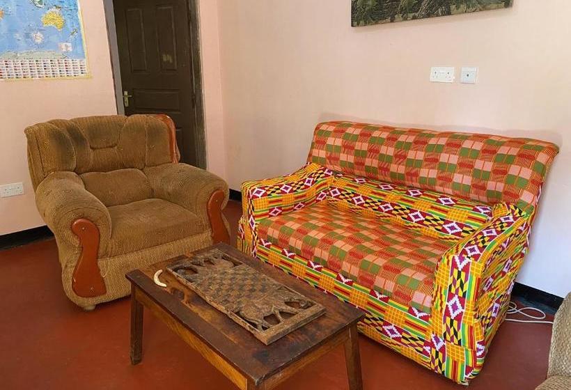 هاستل Nguruma House Of Travellers And Tours