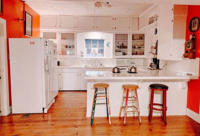 هاستل Blue Moon Guest House