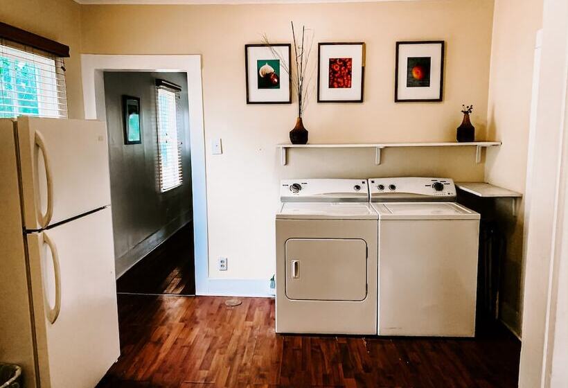 هاستل Blue Moon Guest House