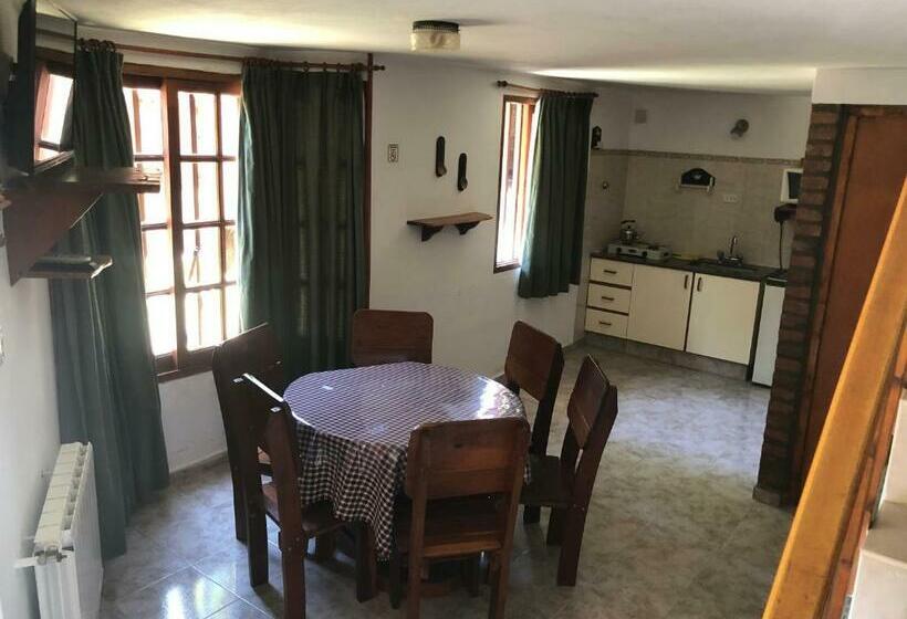 Herberge Cabañas Los Aromos