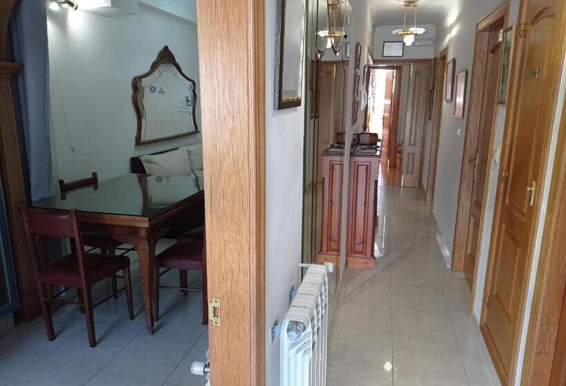 Albergue De Peregrinos Ultreia Et Suseia