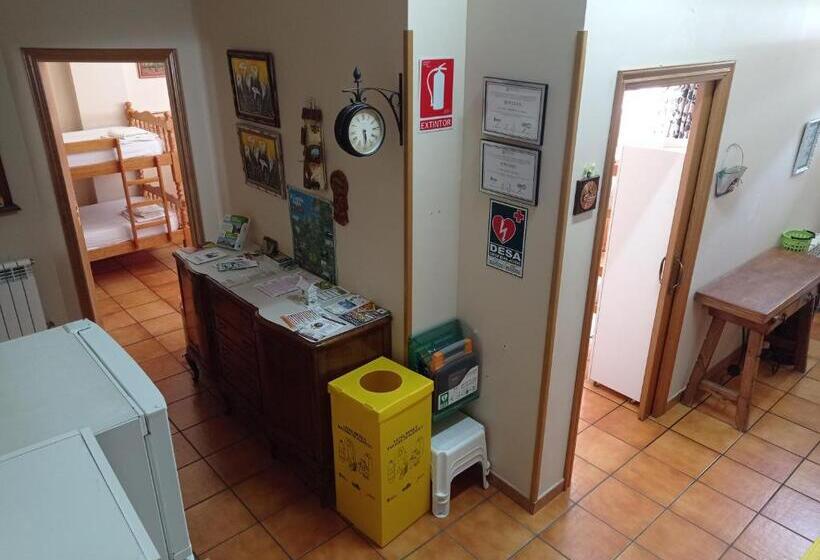 Albergue De Peregrinos Ultreia Et Suseia