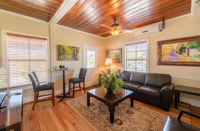 فندق صغير Old Colorado Inn