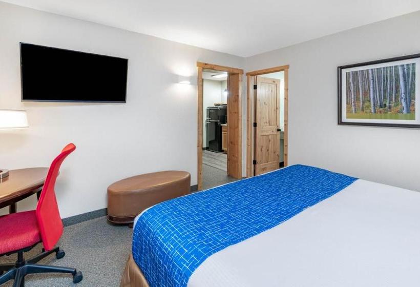 הוסטל Travelodge By Wyndham Lovell/bighorns