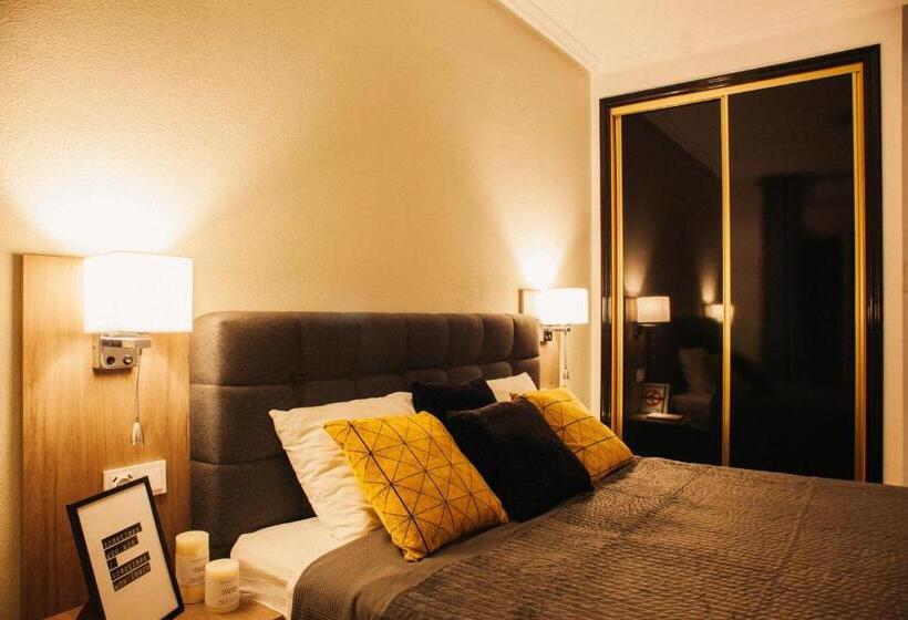 Aparthotel Costa Blanca