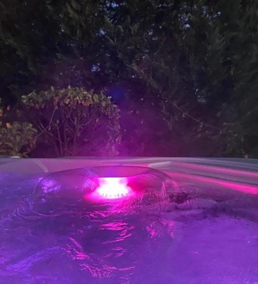 مبيت وإفطار Fleur De Lys