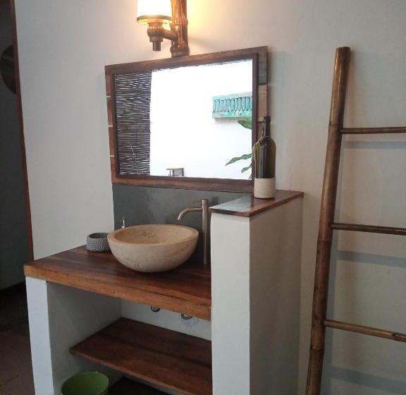 Bed and Breakfast Rnv Eco Resort Bungalows