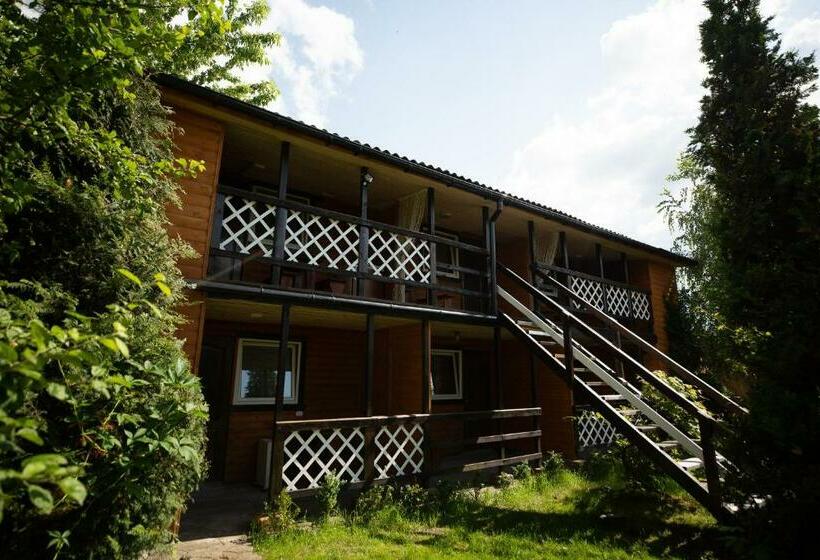 تختخواب و صبحانه Sadyba U Gansa