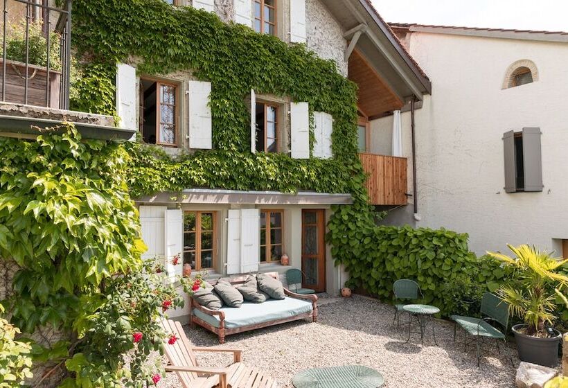 Bed and Breakfast Wonderlandscape Guest House