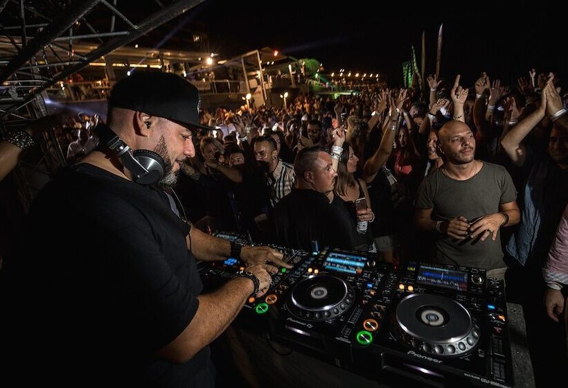 Bora Bora Ibiza Malta Resort - Music Hotel - Adults Only