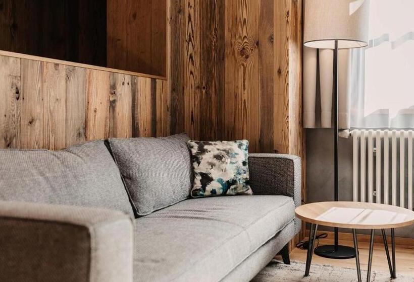 Hofgut Apartment & Lifestyle Resort Wagrain