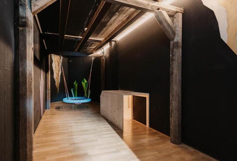 Hofgut Apartment & Lifestyle Resort Wagrain