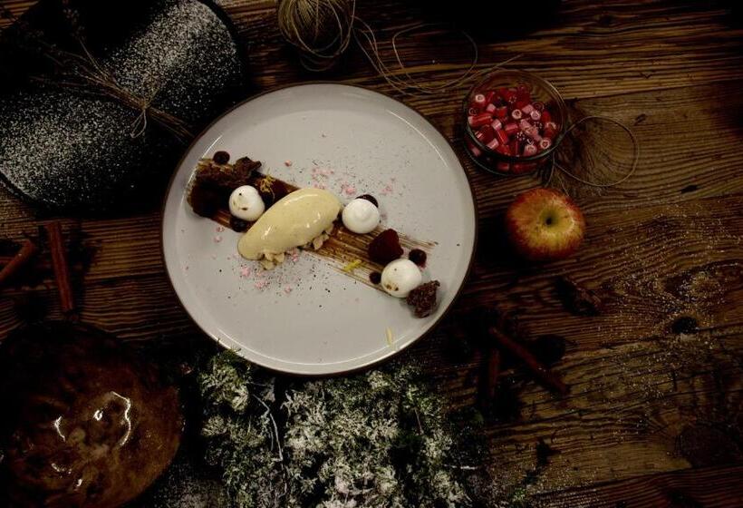 Hofgut Apartment & Lifestyle Resort Wagrain