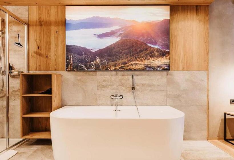 Hofgut Apartment & Lifestyle Resort Wagrain