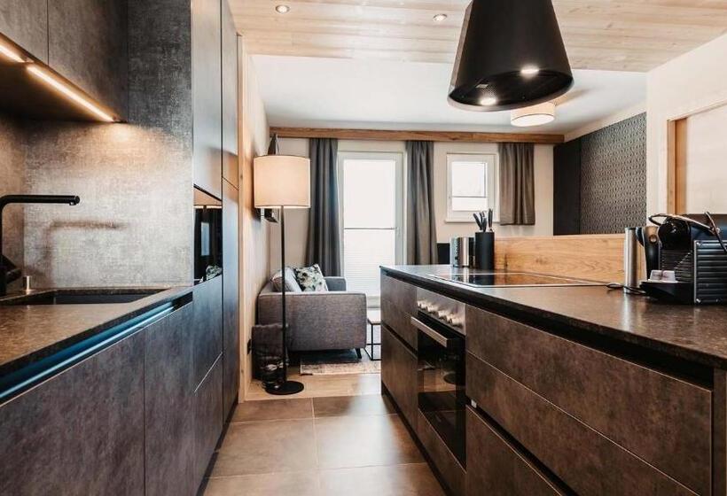 Hofgut Apartment & Lifestyle Resort Wagrain