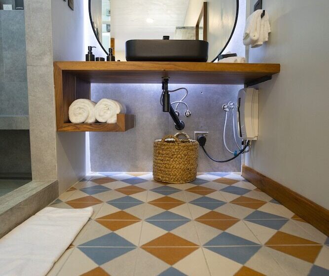 בית מלון כפרי Amaka Ocean Living Lodge