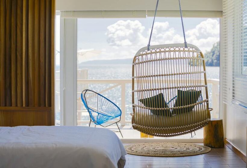 בית מלון כפרי Amaka Ocean Living Lodge