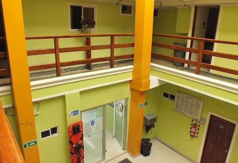 בית מלון כפרי Barranquilla Inn