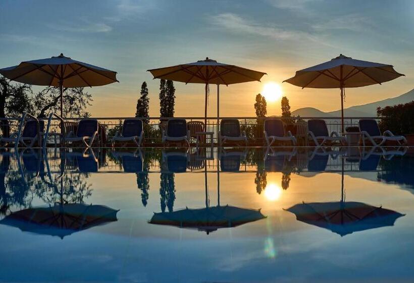فندق Benacus Torri Del Benaco