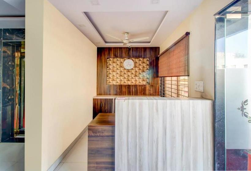 Capital O76275 Hotel Kasturi Residency