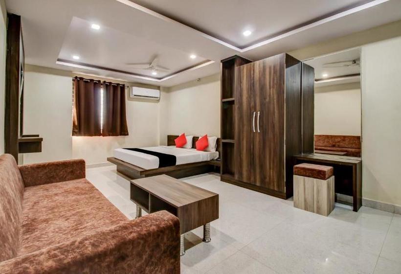 Capital O76275 Hotel Kasturi Residency