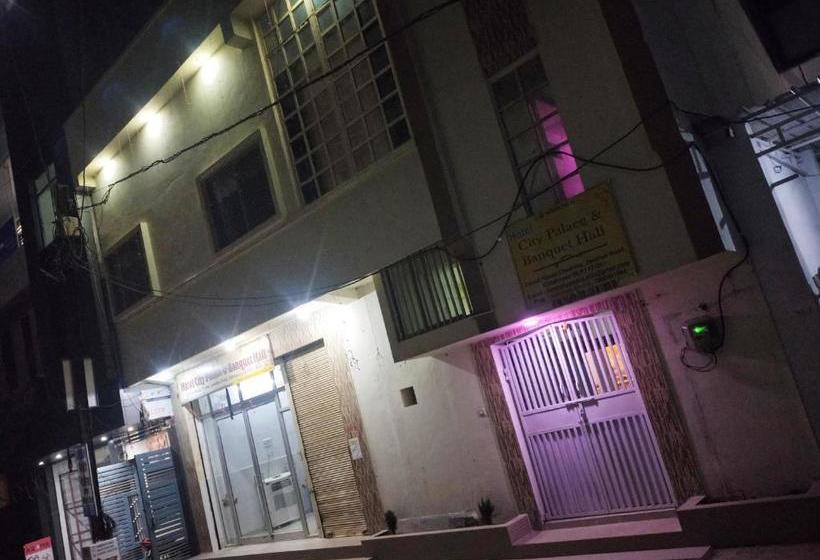 ホテル City Palace