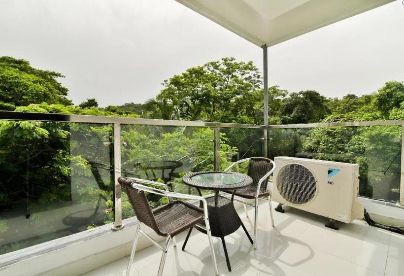 Hotel Fab Alchemy Creek Baga