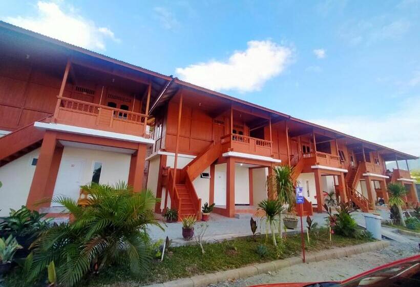 ホテル Granada Inn Palu
