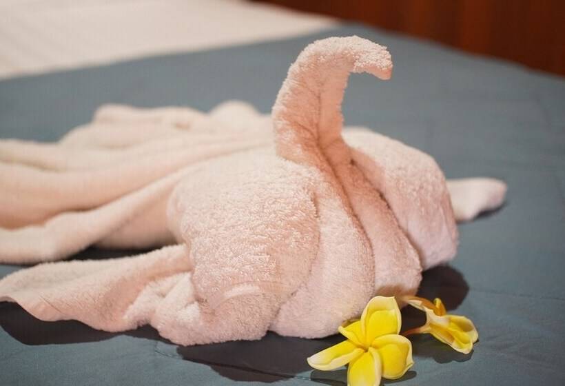 هتل Granada Inn Palu