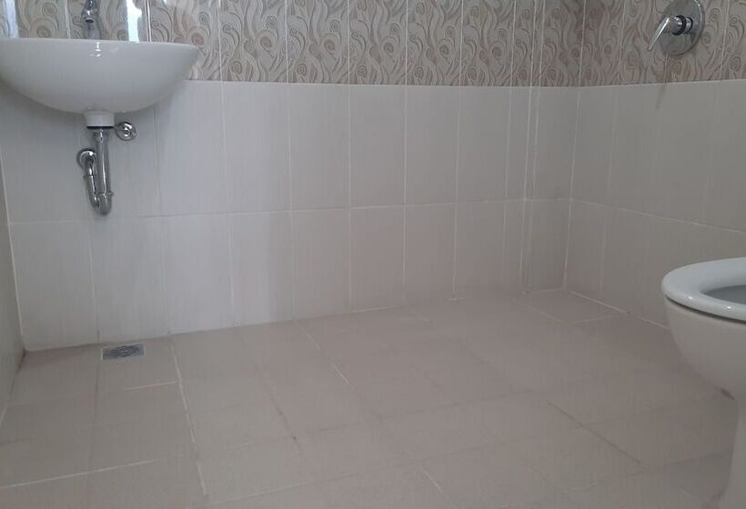 ホテル Granada Inn Palu