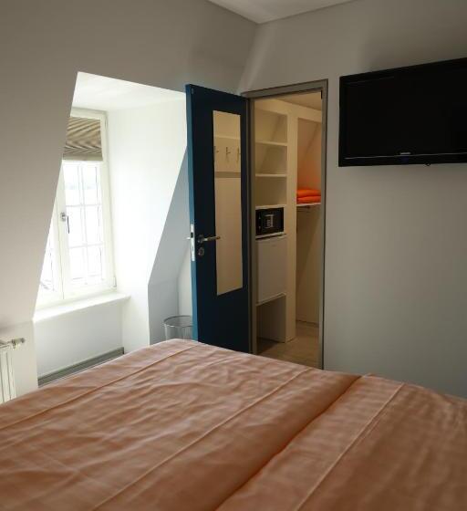 호텔 Gästehaus Am Schweriner See