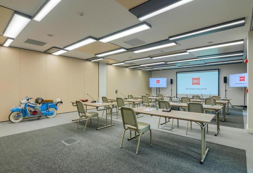 בית מלון כפרי Ibis Timisoara City Center