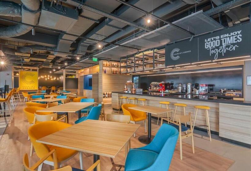 בית מלון כפרי Ibis Timisoara City Center