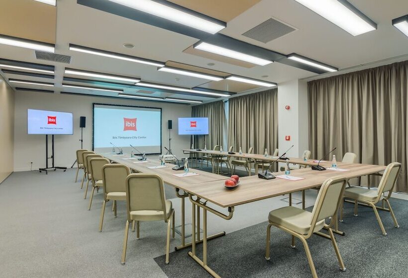 בית מלון כפרי Ibis Timisoara City Center